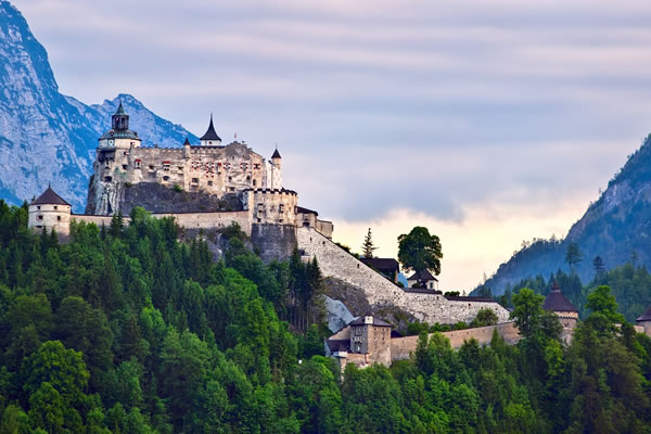 World of the Ice Giants („Eisriesenwelt“) and Hohenwerfen adventure castle